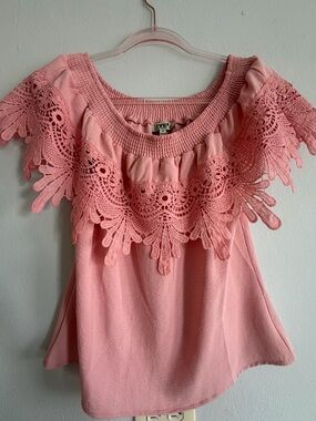 Love Culture Lace-Trim Off-Shoulder Top in Blush Pink